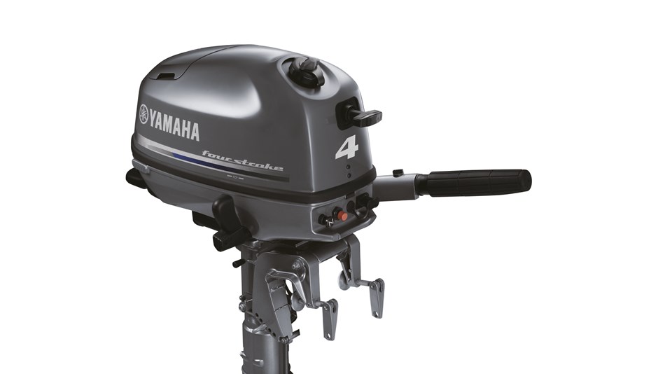 2014-Yamaha-F4-F5-F6-EU-NA-Detail-001-osob